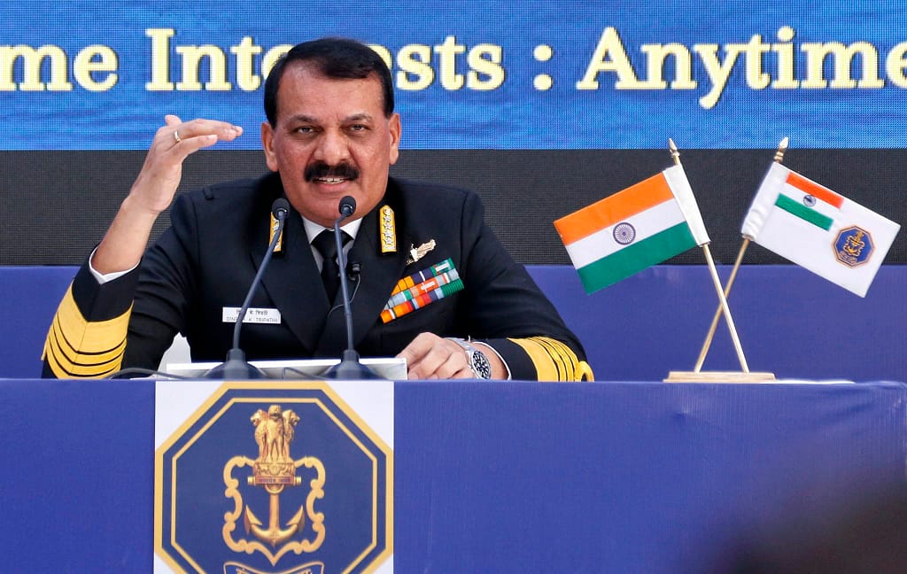 Navy Day 2024: नौसेना प्रमुख बोले- 2025 में हर महीने एक नया जहाज नौसेना में होगा शामिल, 2036-37 तक मिलेगी देश को पहली परमाणु हमलावर पनडुब्बी (SSN) 1 Navy Day 2024: Navy Chief Announces Contracts for Three Scorpene Submarines Next Month, Sets Goal to Build Six SSNs