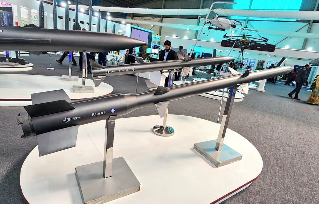 Air Defense: ऑपरेशन सिंदूर के दौरान रूस ने भारत को दिया था S-500 का बड़ा ऑफर! 'स्वदेशी S-400' करेगा चीन-पाकिस्तान की नींद हराम 1 Air Defense: Project Kusha