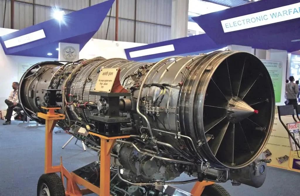 Indigenous Fighter Jet Engine: स्वदेशी जेट इंजन बनाने में कहां फंसा है पेंच? क्या सफरान और रोल्स-रॉयस से बातचीत हो गई फेल? या रिवर्स इंजीनियरिंग है आखिरी जुगाड़! 1 Indigenous Fighter Jet Engine