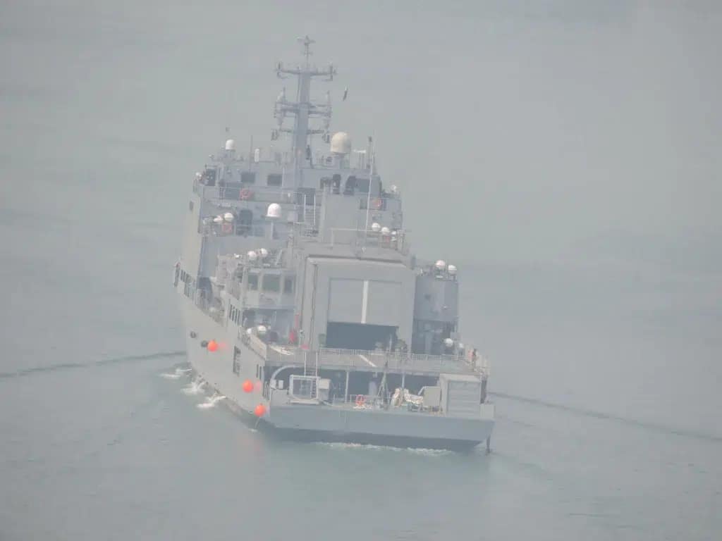 INS Nirdeshak Survey Vessel:भारतीय नौसेना के बेड़े में शामिल हुआ INS निर्देशक, भारत की जल सीमाओं की सुरक्षा को मिलेगी मजबूती 2 INS Nirdeshak Survey Vessel Joins Indian Navy, Boosting Maritime Security and Strength