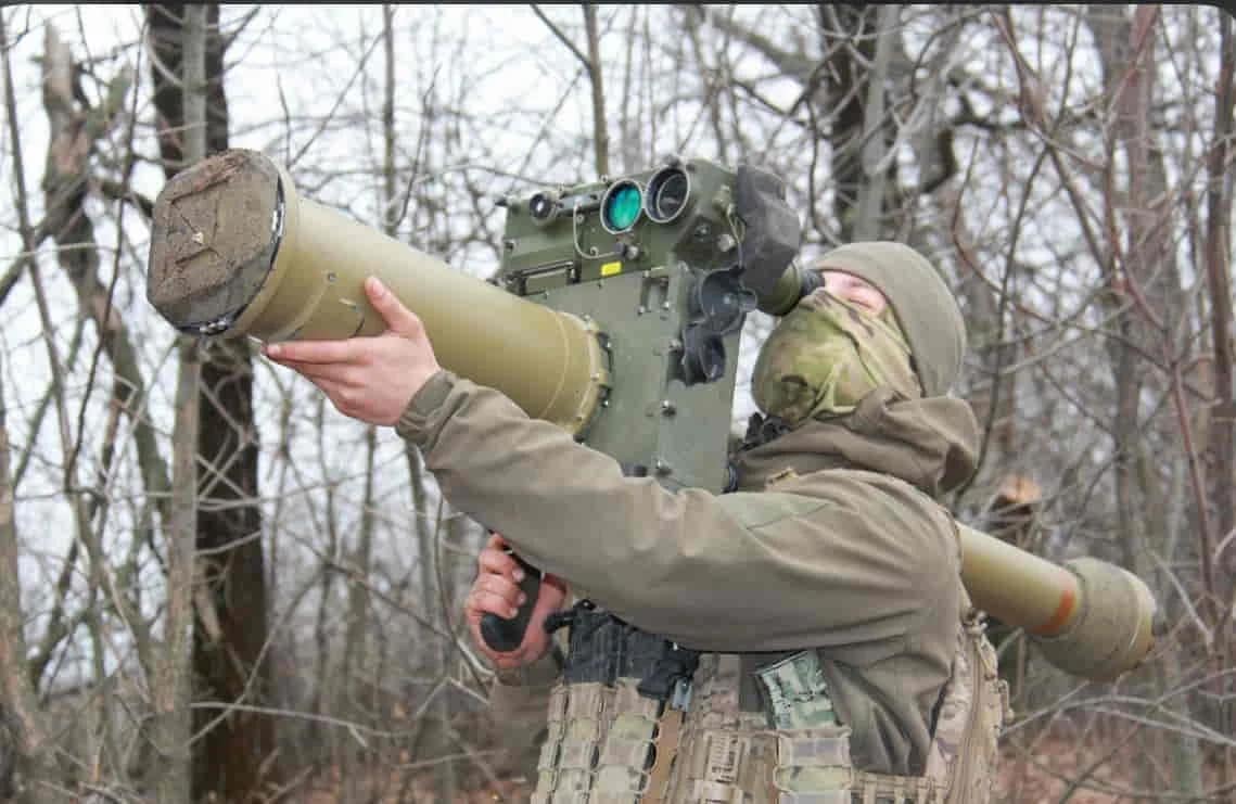 Explainer: भारतीय सेनाओं को क्यों चाहिए ब्रिटेन की Martlet LLM मिसाइलें? भारत के एयर डिफेंस सिस्टम को कैसे मिलेगा बूस्ट? 2 Martlet LLM-missile