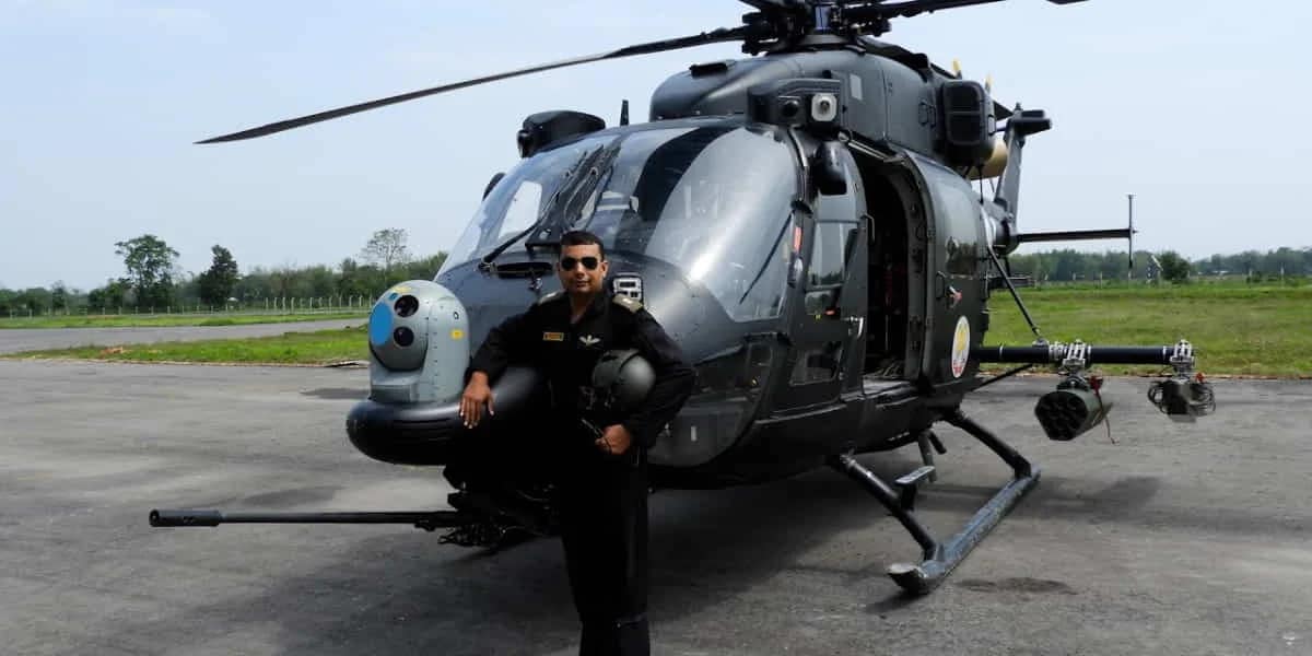 Stolen Honor: जिस बेटे ने देश की हिफाजत में दी जान, उसके नाम की सड़क का बोर्ड चुरा ले गए चोर! 2 Stolen Honor- Martyr’s Road Sign Missing in Faridabad, Family Seeks Justice