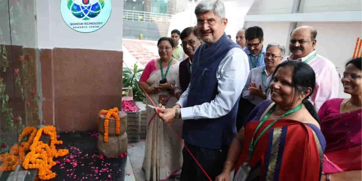 QTRC: DRDO ने दिल्ली में शुरू किया क्वांटम टेक्नोलॉजी रिसर्च सेंटर, अल्ट्रा-स्मॉल एटॉमिक क्लॉक समेत कई तकनीकों पर होगा काम 5 QTRC: DRDO Unveils Quantum Technology Research Centre in Delhi, to Advance Atomic Clocks