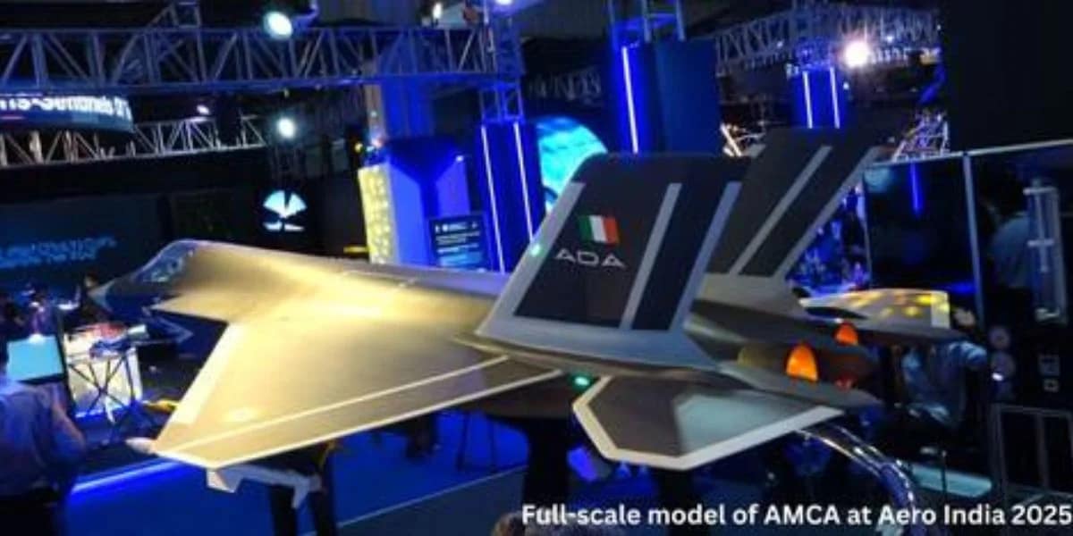AMCA Explained: आ रहा है चीनी चेंगदू जे-20 माइटी ड्रैगन का बाप! ‘मेड इन इंडिया’ स्टील्थ जेट एएमसीए को मिली हरी झंडी, 2026 तक प्रोटोटाइप तैयार! 1 AMCA Explained: India’s ‘Made in India’ Stealth Jet Gets Green Light, Prototype by 2026 to Rival China’s J-20!
