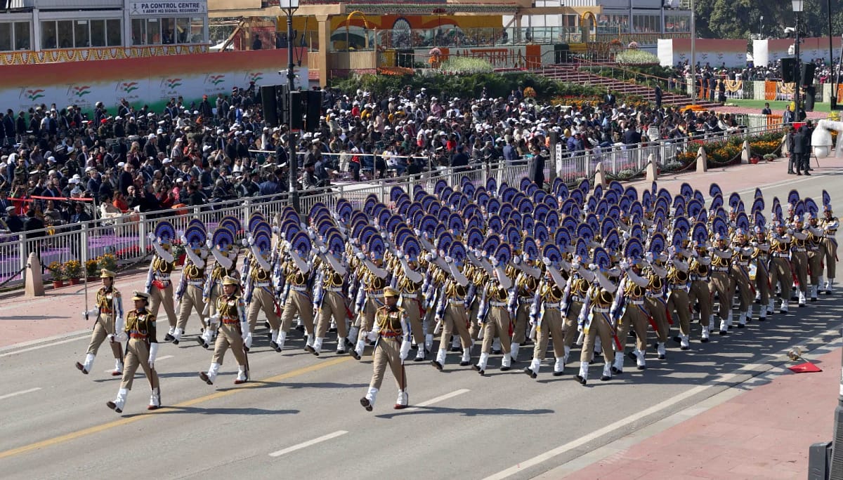 Republic Day Parade 2025: इस बार कर्तव्यपथ पर ये रही सर्वश्रेष्ठ झांकी, पहले नंबर पर रहा ये मार्चिंग कंटिंगेंट 6 Republic Day Parade 2025: These Were the Best Tableaux and Marching Contingents on Kartavya Path