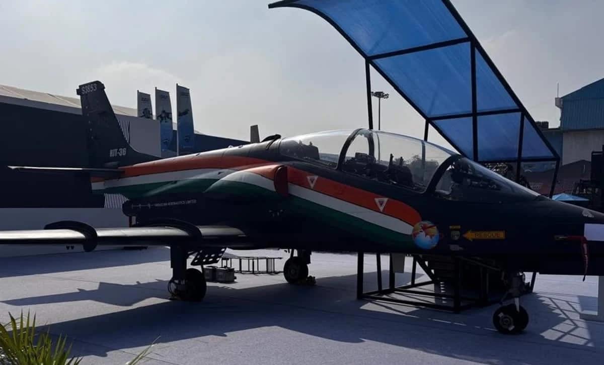 Yashas: नए नाम और नई ताकत के साथ लौटा HAL का HJT-36 जेट ट्रेनर, शानदार खूबियों ने विदेशियों को भी किया हैरान! 3 Yashas: HAL’s Upgraded HJT-36 Jet Trainer Unveiled, Set to Revolutionize Modern Military Training