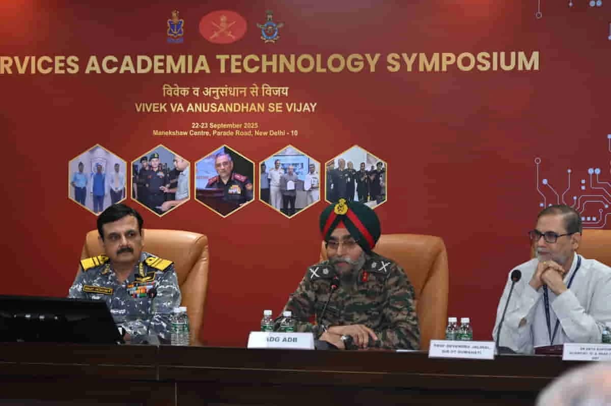 Tri-Services Academia Technology Symposium: रिसर्च एंड डेवलपमेंट में सेना की नई पहल, अब डिफेंस टेक्नोलॉजी के लिए मिलकर काम करेंगे शैक्षणिक संस्थान और सेनाएं 1 Tri-Services Academia Technology Symposium 2025: Indian Armed Forces and Top Institutes Join Hands for Defence Research and development