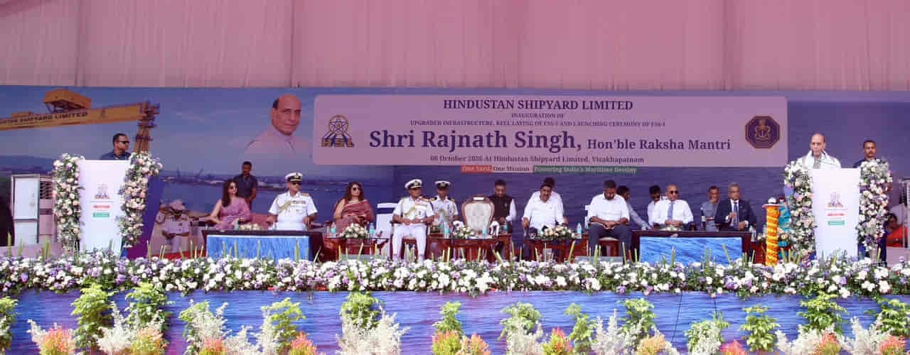 भारतीय नौसेना को मिला नया ‘लाइफलाइन’ शिप, आईएनएस सूर्य समुद्र में करेगा फ्यूल और एम्युनिशन सपोर्ट 1 INS Surya Launched