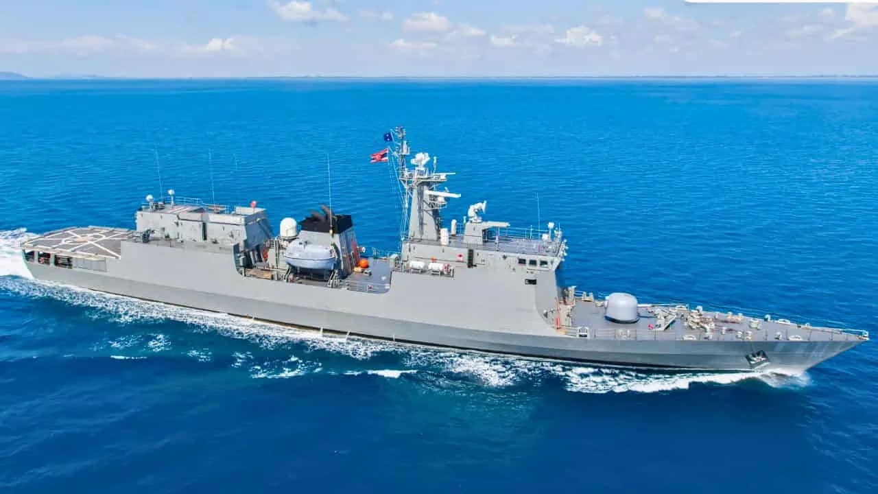 Tughril vs Nilgiri Class: पाक नेवी में चीन की ‘स्विस आर्मी नाइफ’ फ्रिगेट्स, तुघरिल के सामने भारत का नीलगिरी, कौन है ज्यादा ताकतवर? 2 INS Nilgiri Class