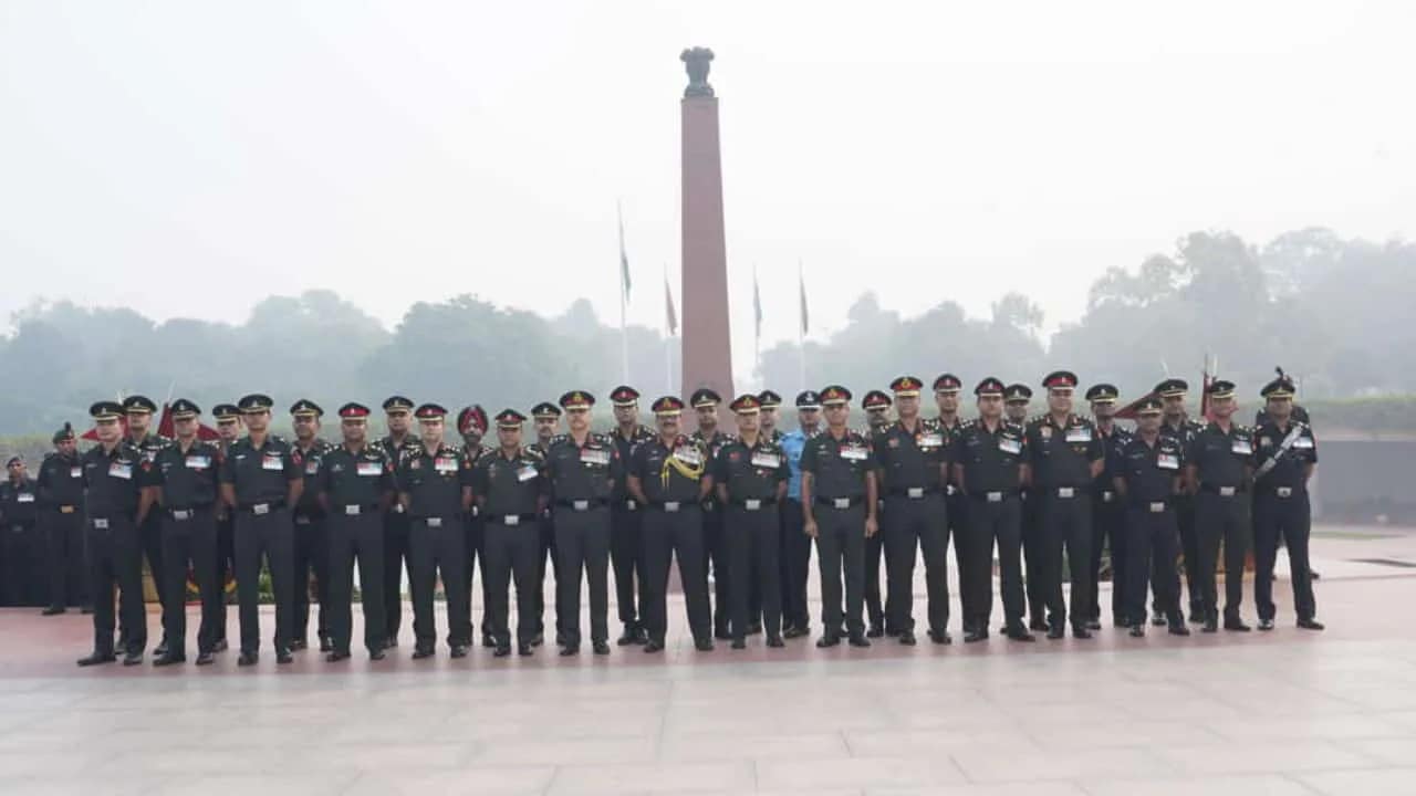 Indian Army Raising Day 2025: सेना ने मनाई आर्मी एविएशन की 40वीं और इंटेलिजेंस कॉर्प्स की 83वीं वर्षगांठ 2 Indian Army Raising Day 2025