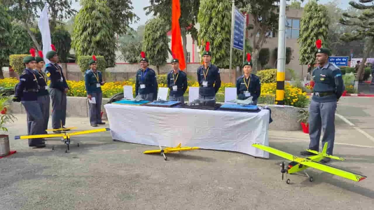 NCC की बड़ी तैयारी, कैडेट्स को ड्रोन और एंटी-ड्रोन ट्रेनिंग देने के लिए बनेंगे रीजनल सेंटर, 10,000 साइबर वॉरियर्स होंगे तैयार 2 NCC Drone Training Initiative