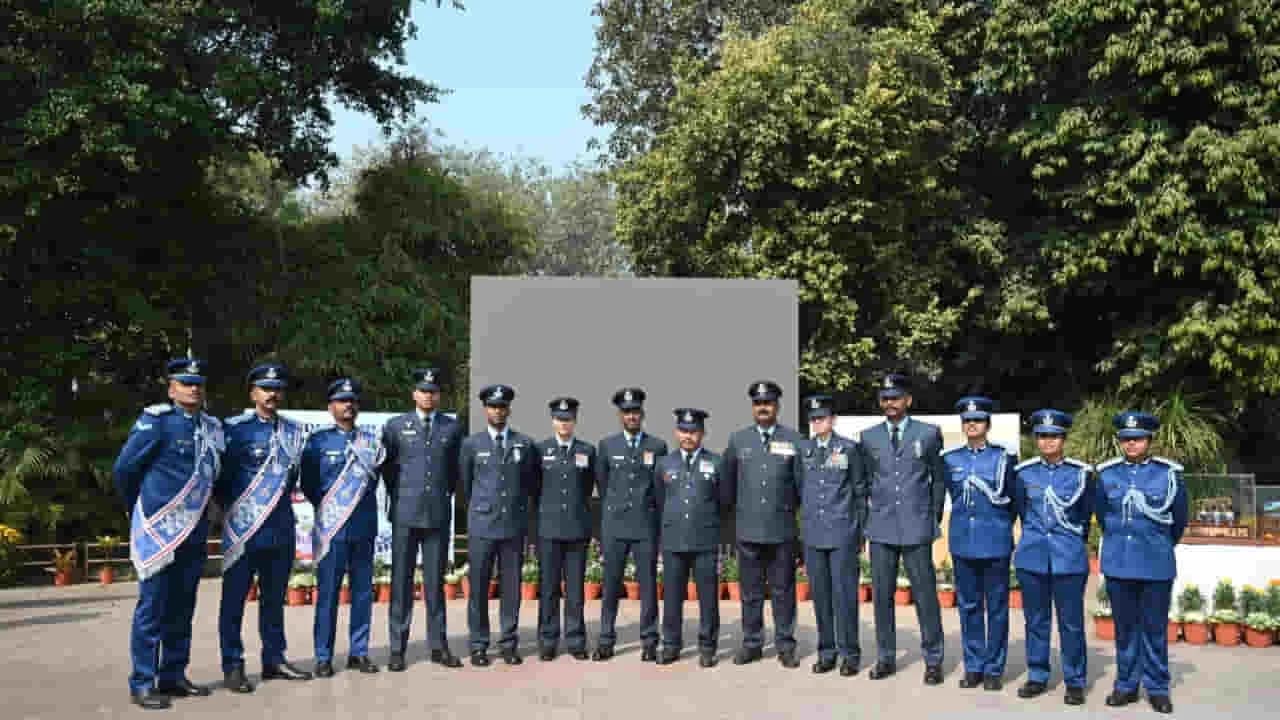 गणतंत्र दिवस परेड में पहली बार भारतीय वायुसेना दिखाएगी ऑपरेशन 'सिंदूर' फॉर्मेशन, 'प्रहार' में तीनों सेनाएं आएंगी एकसाथ 1 Republic Day 2026 Flypast