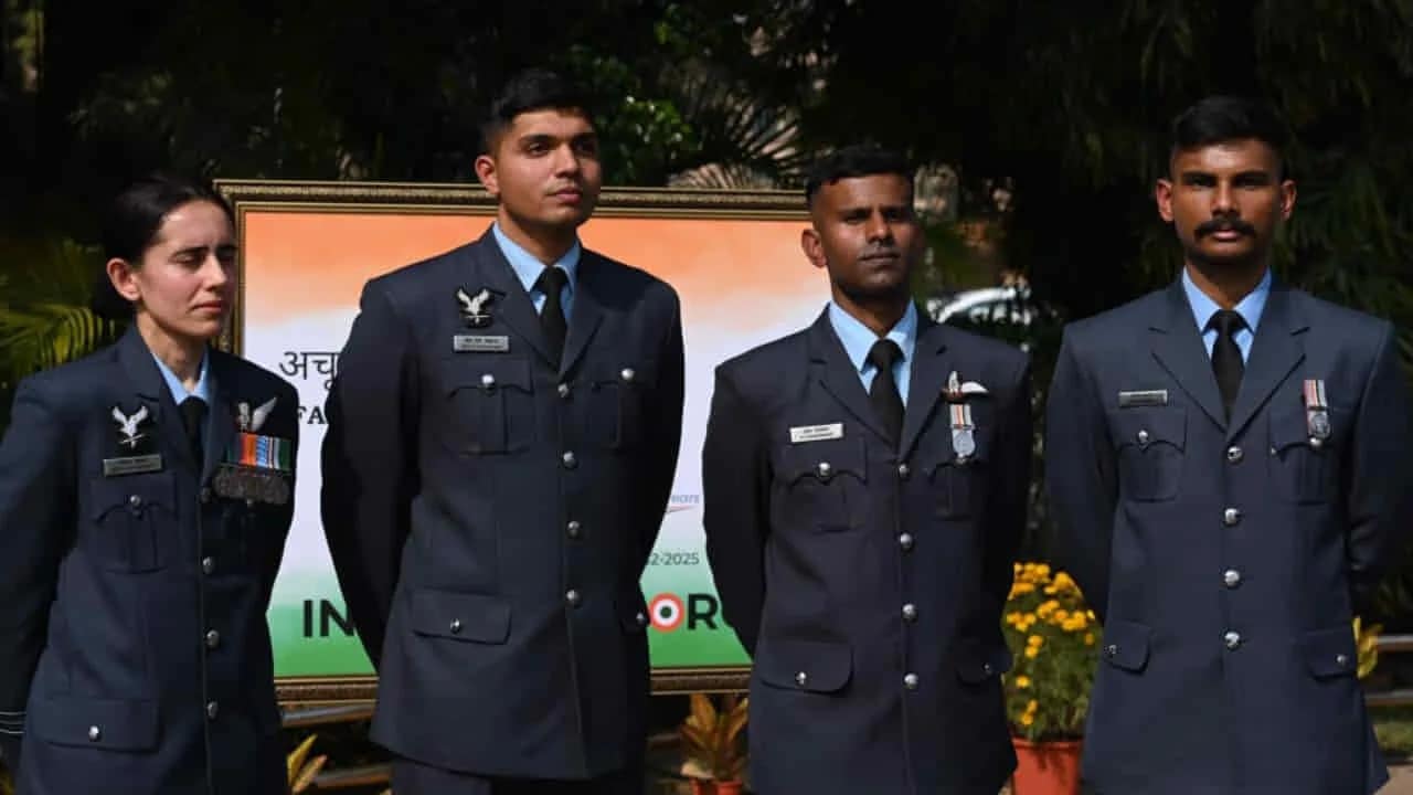 गणतंत्र दिवस परेड में पहली बार भारतीय वायुसेना दिखाएगी ऑपरेशन 'सिंदूर' फॉर्मेशन, 'प्रहार' में तीनों सेनाएं आएंगी एकसाथ 2 Republic Day 2026 Flypast