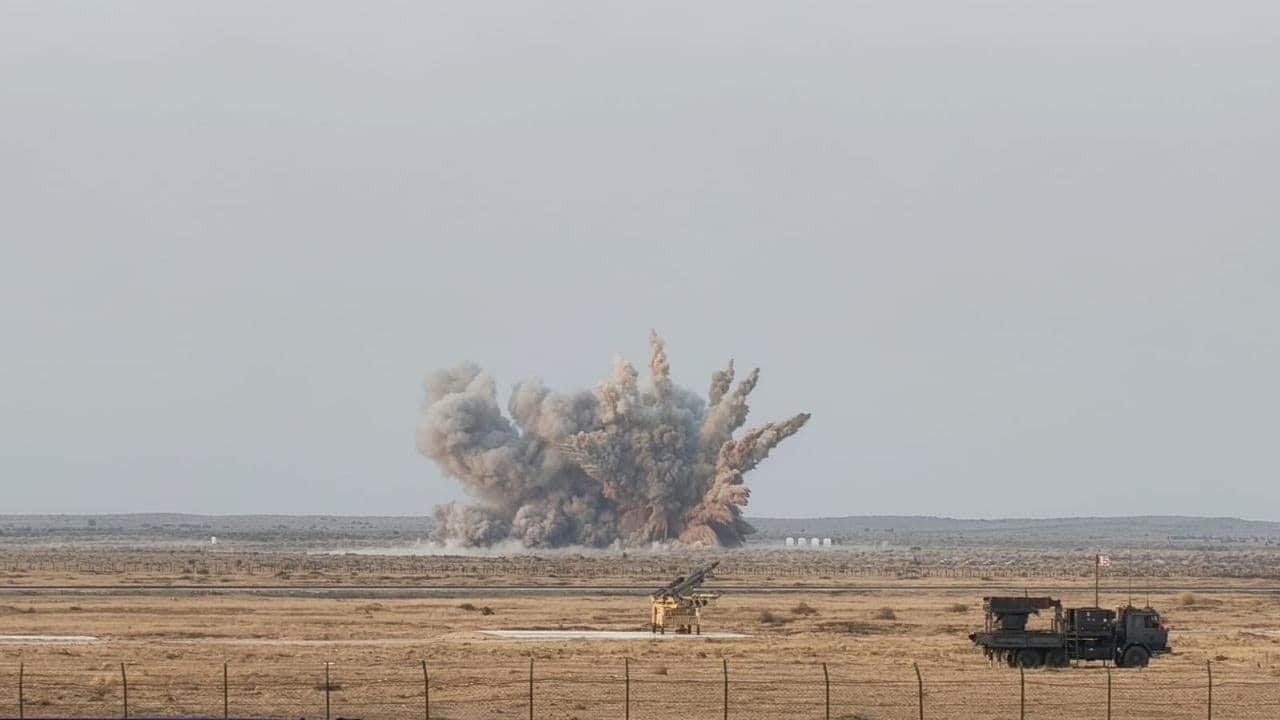 पोखरण में वायुसेना ने दोहराई ऑपरेशन सिंदूर की पूरी स्ट्राइक प्लानिंग, आकाश और स्पाइडर ने दुश्मन को हमलों को किया नाकाम! 5 Operation Sindoor Vayu Shakti 2026