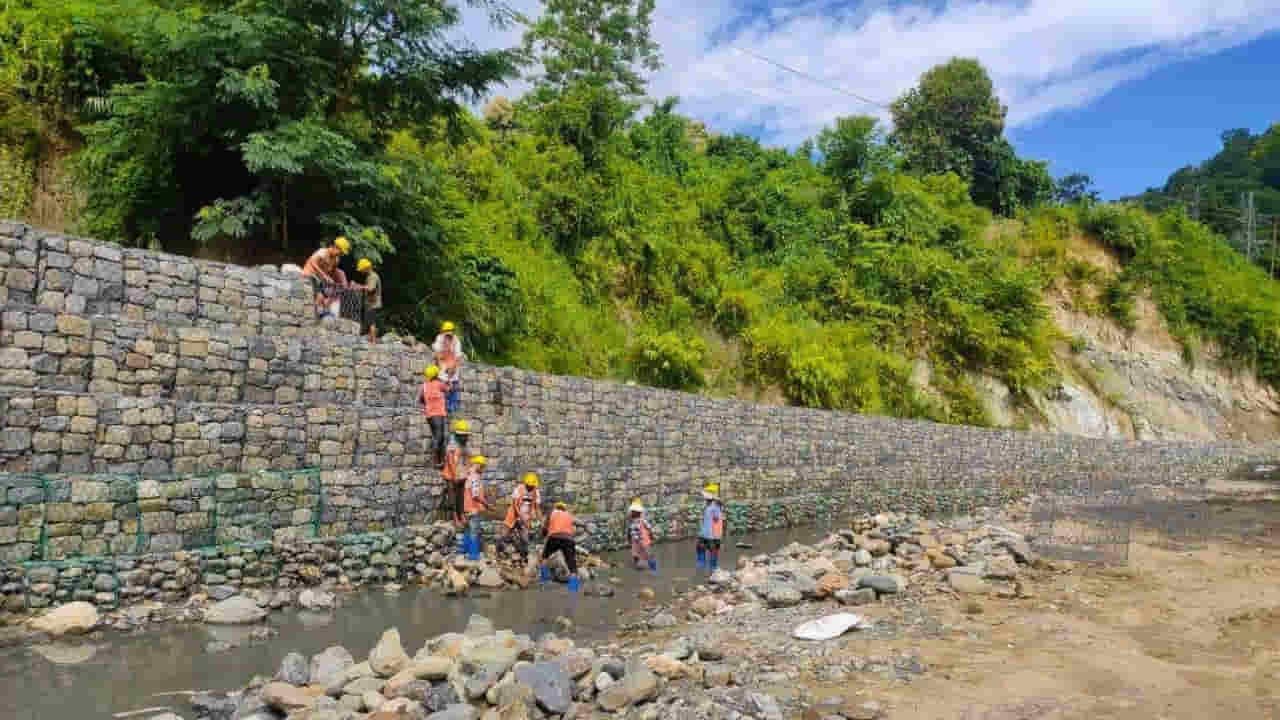 प्रोजेक्ट दंतक ने 65 साल में बदला भूटान का नक्शा, BRO ने बिछाया 1500 किमी सड़कों का जाल और एयरपोर्ट 2 Project Dantak Raising Day