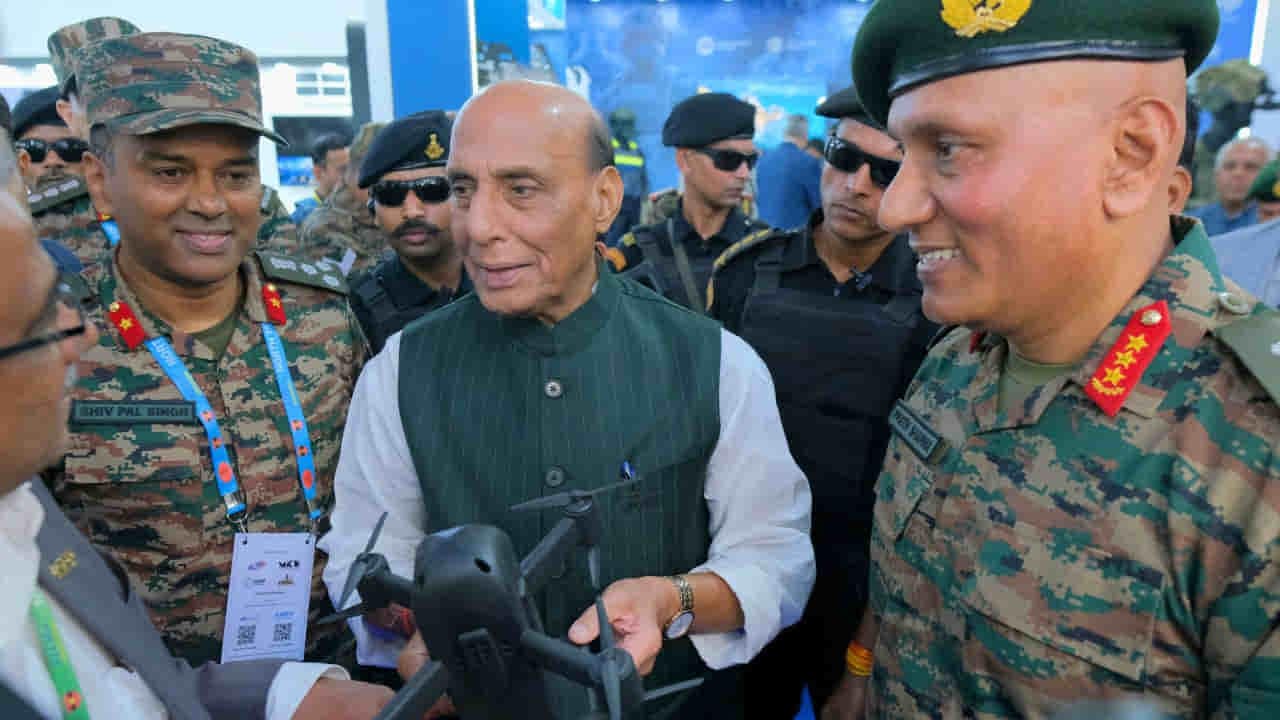 रक्षा मंत्री बोले- युद्ध में रिसर्च और सरप्राइज ही जीत की कुंजी, ऑपरेशन सिंदूर बना मिसाल 2 Future Warfare Technology India