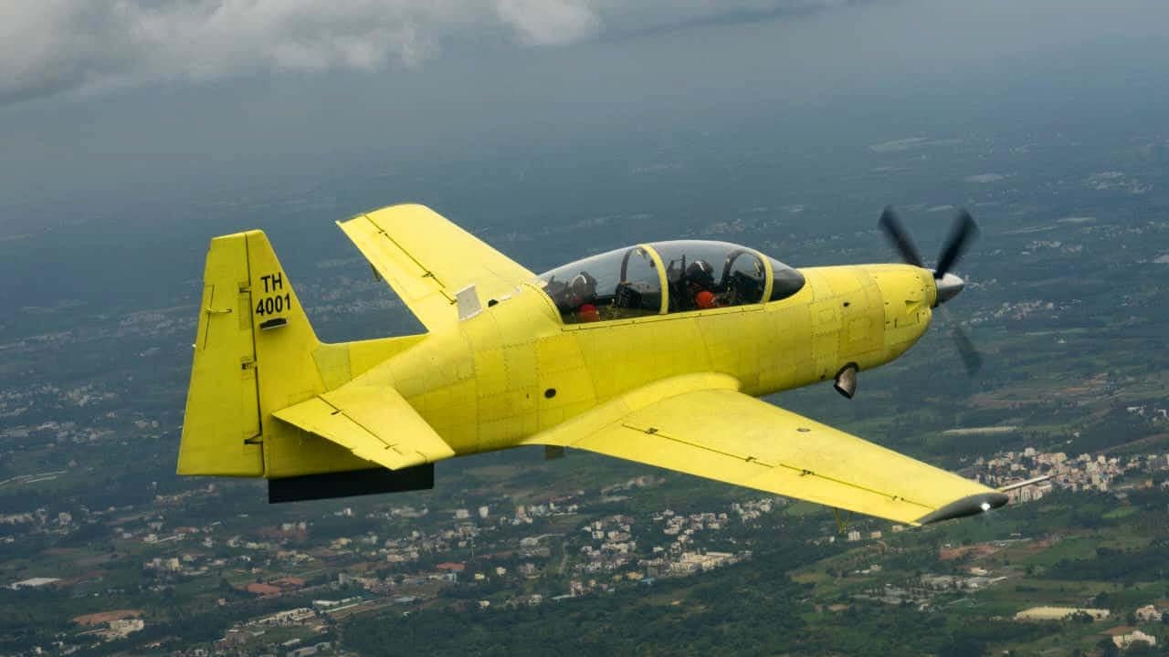 पिलाटस की जगह लेने वाला ट्रेनर एयरक्राफ्ट HTT-40 अब उड़ान को तैयार, हनीवेल ने HAL को भेजे तीन नए इंजन 1 HTT-40 Trainer Aircraft Engine