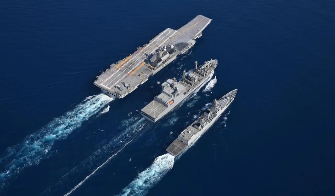 TROPEX 2025: भारतीय नौसेना की ताकत के आसपास भी नहीं फटकते पाकिस्तान और बांग्लादेश, AMAN-25 के जरिए चीन को बढ़ावा दे रहा है पाक 1 TROPEX 2025: India's Naval Might Surpasses Pakistan & Bangladesh, AMAN-25 Strengthens China's Influence