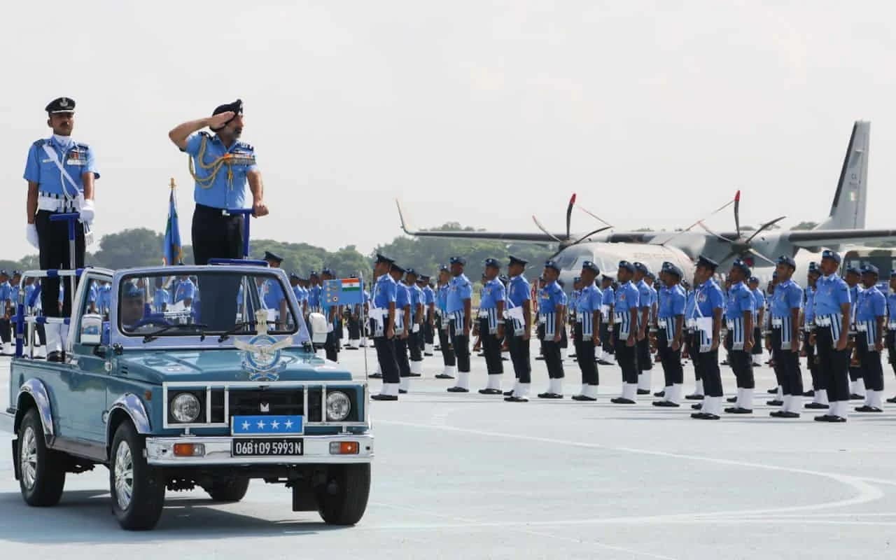 IAF UAV Squadron: ड्रोन युद्ध की तैयारी में भारतीय वायुसेना! अगले 5 साल में 50 लड़ाकू ड्रोन यूनिट्स तैनात करने की तैयारी 1 IAF UAV Squadron: Indian Air Force Gears Up for Drone Warfare, Plans to Deploy 50 Combat Drone Units in Next 5 Years