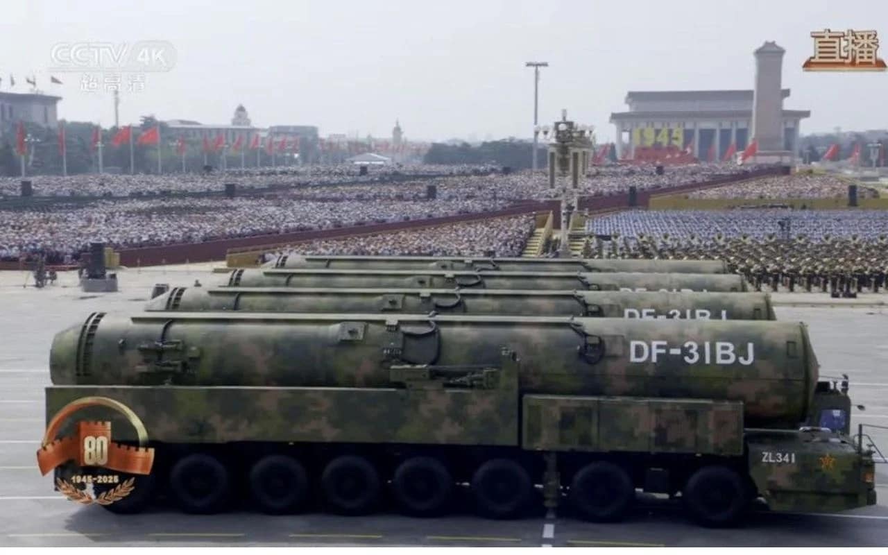 Beijing Victory Day Parade 2025: चीन ने दिखाई नई मिसाइलें, DF-61 से JL-3 तक दिखाए कई घातक हथियार, देखें लिस्ट 2 Beijing Victory Day Parade 2025: China showcases DF-61, JL-3, DF-5C and YJ missile series