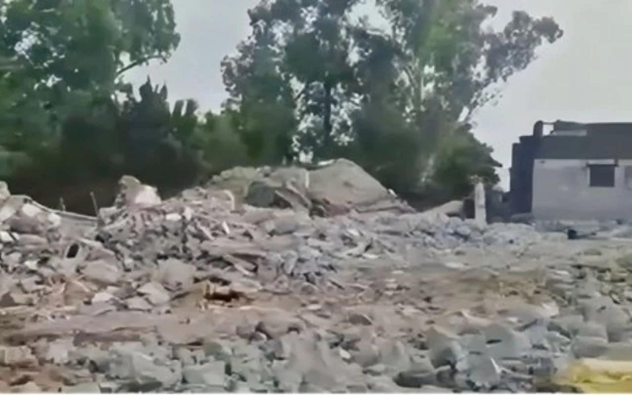 New Terror Outfit: दुनिया को धोखा देने के लिए पाकिस्तान ने कश्मीर में खड़ा किया नया आतंकी संगठन! एक दिन में बदला प्रवक्ता 1 Mountain Warriors of Kashmir: New Terror Outfit Emerges in Pakistan