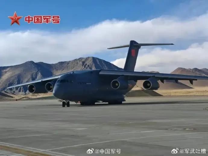 China Y-20 Cargo Aircraft: भूकंप प्रभावित तिब्बत के शिगात्से डिंगरी में चीन ने पहली बार उतारा अपना जंबो एयरक्राफ्ट, अमेरिकी C-17 ग्लोबमास्टर को देता है टक्कर 3 China Y-20 Cargo Aircraft Lands in Tibet: A Challenger to US C-17 Globemaster