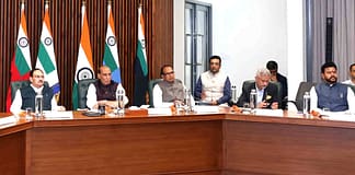 रक्षा मंत्री की IGoM बैठक में बड़ा एलान: 5 किलो वाले LPG सिलेंडर की सप्लाई दोगुनी, मजदूरों को राहत 5kg LPG Cylinder Supply