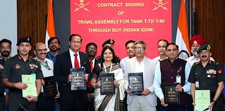 अब बारूदी सुरंगों वाले इलाके में भी बेधड़क चलेंगे टैंक, नए माइंस क्लियरिंग सिस्टम के लिए 975 करोड़ के कॉन्ट्रैक्ट पर दस्तखत Indian Army mine clearing system