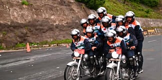 अटल टनल में भारतीय सेना का नया वर्ल्ड रिकॉर्ड, सिर्फ 2 मोटरसाइकिलों पर 10 जवानों ने किया कमाल Indian Army Atal Tunnel World Record