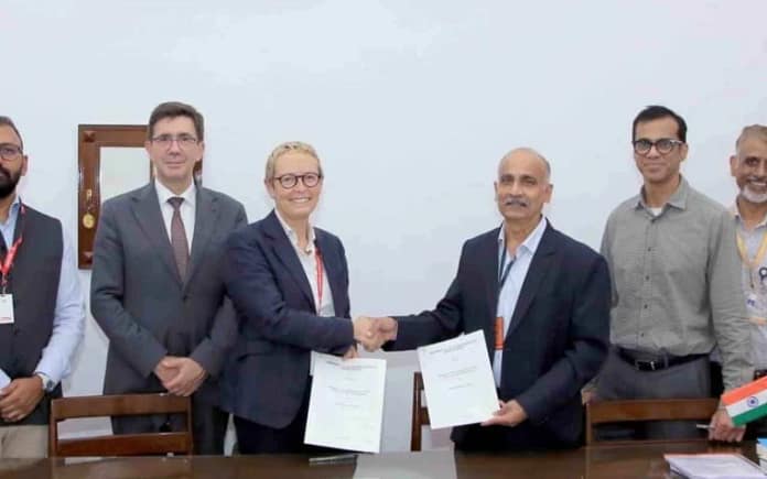 MDL Naval Group MoU MDL Naval Group MoU: India, France Partner to Export Evolved Scorpene Submarines under Horizon 2047 Vision