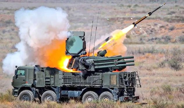 Pantsir air defence missile-gun system: भारत आ रहा है यह खास एयर डिफेंस सिस्टम, भारत डायनामिक्स लिमिटेड और रूस की Rosoboronexport के बीच हुआ समझौता 2 India to Welcome Advanced Pantsir Air Defence Missile-Gun System: MoU Signed Between Bharat Dynamics Limited and Russia's Rosoboronexport