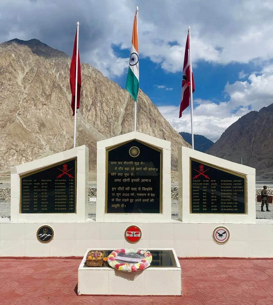 Border Tourism: जल्द ही पर्यटकों के लिए खुलेगा गलवान! टूरिज्म बढ़ाने के लिए सेना खोलेगी कई सीमा से सटे इलाके 2 Border Tourism: Galwan to Open Soon for Visitors as Army Unlocks Border Areas to Boost Tourism