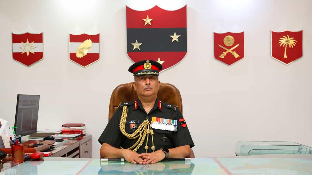 भारतीय सेना में बड़ा फेरबदल, धीरज सेठ बने वाइस चीफ, सदर्न, ईस्टर्न और वेस्टर्न कमांड को मिले नए चीफ 2 Indian Army reshuffle 2026