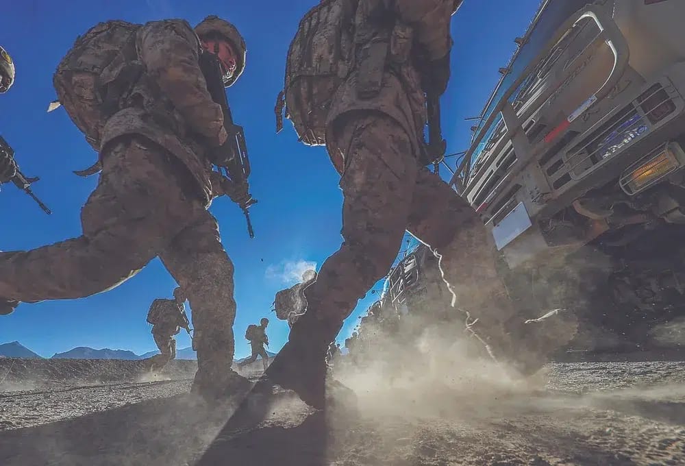 China military exercises: बातचीत के बावजूद पूर्वी लद्दाख में एक्सरसाइज कर रही चीनी सेना, सैन्य गतिविधियां जारी रख कर बीजिंग दे रहा यह संदेश 2 China Military Exercises: Despite Talks, Beijing Signals Strength with Ongoing Drills in Ladakh