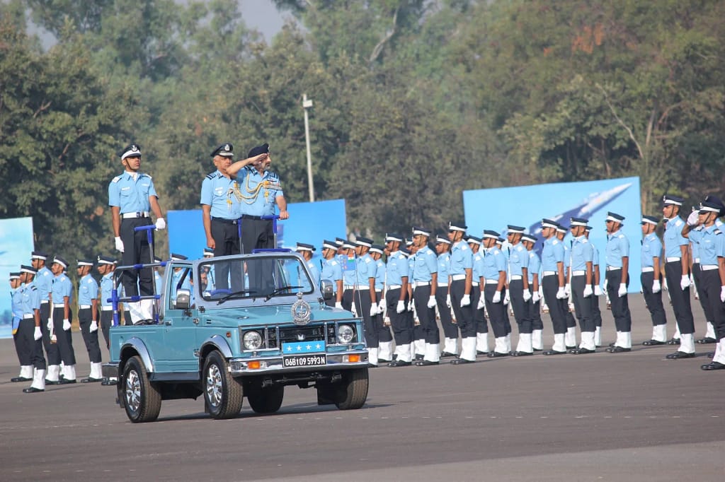 IAF Combined Graduation Parade: एयर फोर्स अकादमी में आयोजित हुई कंबाइंड ग्रेजुएशन परेड, 204 कैडेट्स को मिला कमीशन 1 IAF Combined Graduation Parade: 204 Cadets Commissioned at Air Force Academy