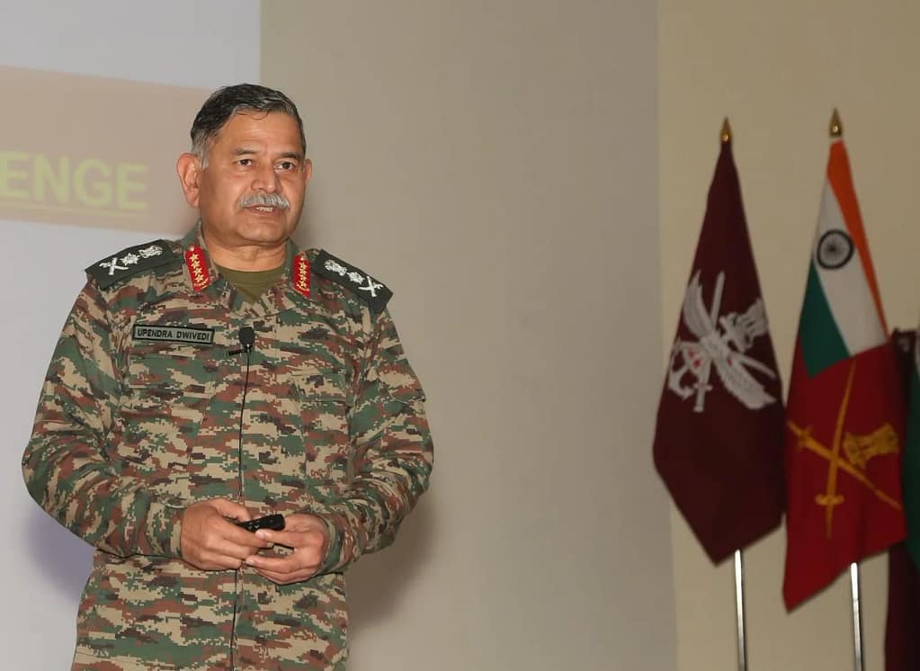 Army Chief General Upendra Dwivedi Meets Young Military Officers at MILIT Pune, Shares Insights on Modern Warfare Challenges