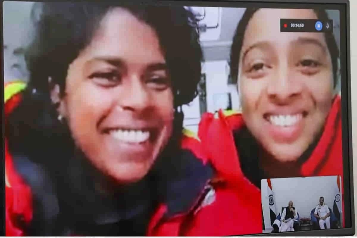 Navika Sagar Parikrama II: इंडियन नेवी की दो महिला अफसरों ने रचा इतिहास, पूरी की विश्व परिक्रमा, 29 को गोवा में होगा भव्य स्वागत 2 Navika Sagar Parikrama II: Navy's Women Officers End Global Sail, Goa Welcome May 29