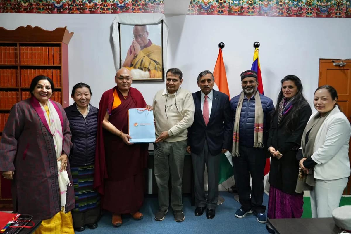 China-India Talks: बड़ा खुलासा! भारत-चीन वार्ता से पहले भाजपा के इस थिंकटैंक ने किया था बीजिंग का सीक्रेट दौरा, कूटनीतिक संबंधों की बहाली को लेकर की थी बात 2 China-India Talks: BJP Think Tank India Foundation Secret Beijing-lhasa Visit