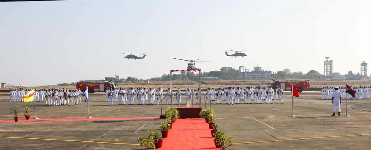 MH-60R 2nd Squadron: नौसेना के लिए "आंख, कान और पहले शिकारी" का काम करेगा रोमियो, INAS 335 Ospreys हुई कमीशन 3 MH-60R 2nd Squadron