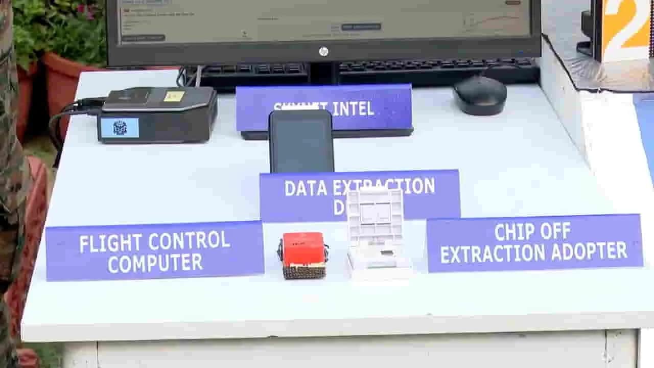 Vijay Diwas 2025: विजय दिवस ‘एट होम’ में भारतीय सेना ने दिखाई स्वदेशी की ताकत, AI से लेकर से ड्रोन टेक्नोलॉजी को किया शोकेस 3 Vijay Diwas 2025