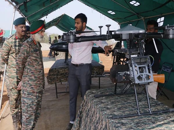 Exercise TOPCHI: देवलाली में गूंजी K-9 वज्र सेल्फ-प्रोपेल्ड गन, 'एक्सरसाइज तोपची' में भारतीय सेना ने दिखाया दम 2 Exercise TOPCHI: Indian Army Showcases K-9 Vajra's Power at Devlali