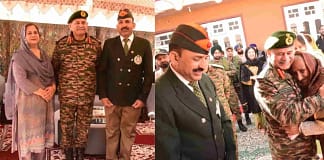 पूंछ दौरे में अपने पुराने साथी से गले मिले सेना प्रमुख जनरल उपेंद्र द्विवेदी, ऑपरेशन सिंदूर के वेटरन को किया सम्मानित Army Chief Poonch Visit