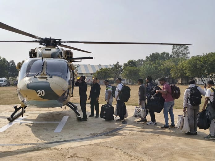 Indian Army Ensures Peaceful Voting in Naxal-Affected Remote Areas During Maharashtra Elections Indian Army Ensures Peaceful Voting in Naxal-Affected Remote Areas During Maharashtra Elections