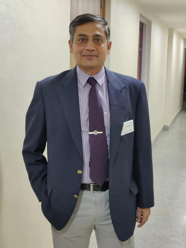 World Masters Racketlon: भारतीय सेना के ब्रिगेडियर नवनीत नारायण ने वर्ल्ड मास्टर्स रैकेटलॉन में किया देश का नाम रोशन 2 World Masters Racketlon: Brigadier Navneet Narain of Indian Army Brings Glory to India with Stellar Performance