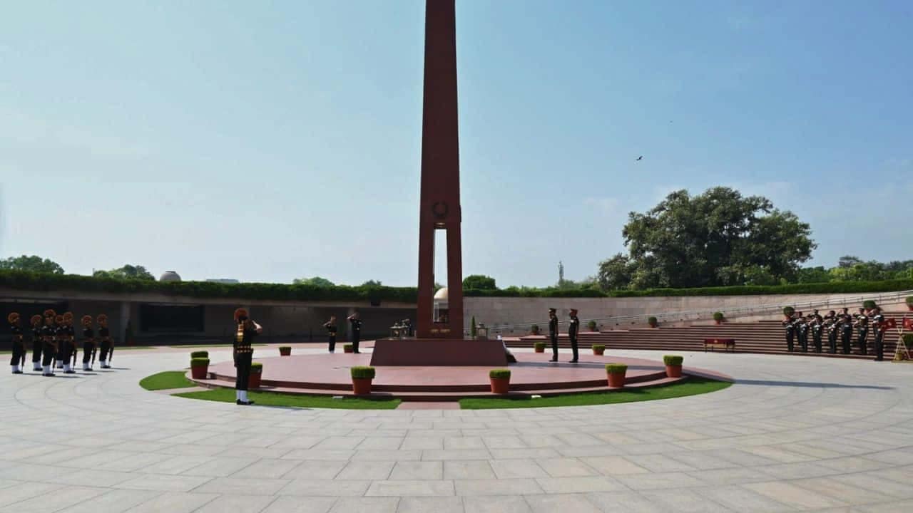 मैकेनाइज्ड इन्फैंट्री के रेजिंग डे पर सप्त शक्ति कमांड के कमांडर बोले- ‘स्ट्रेटेजिक ऑटोनॉमी’ पर टिकी है देश की सुरक्षा 2 Mechanised Infantry Raising Day