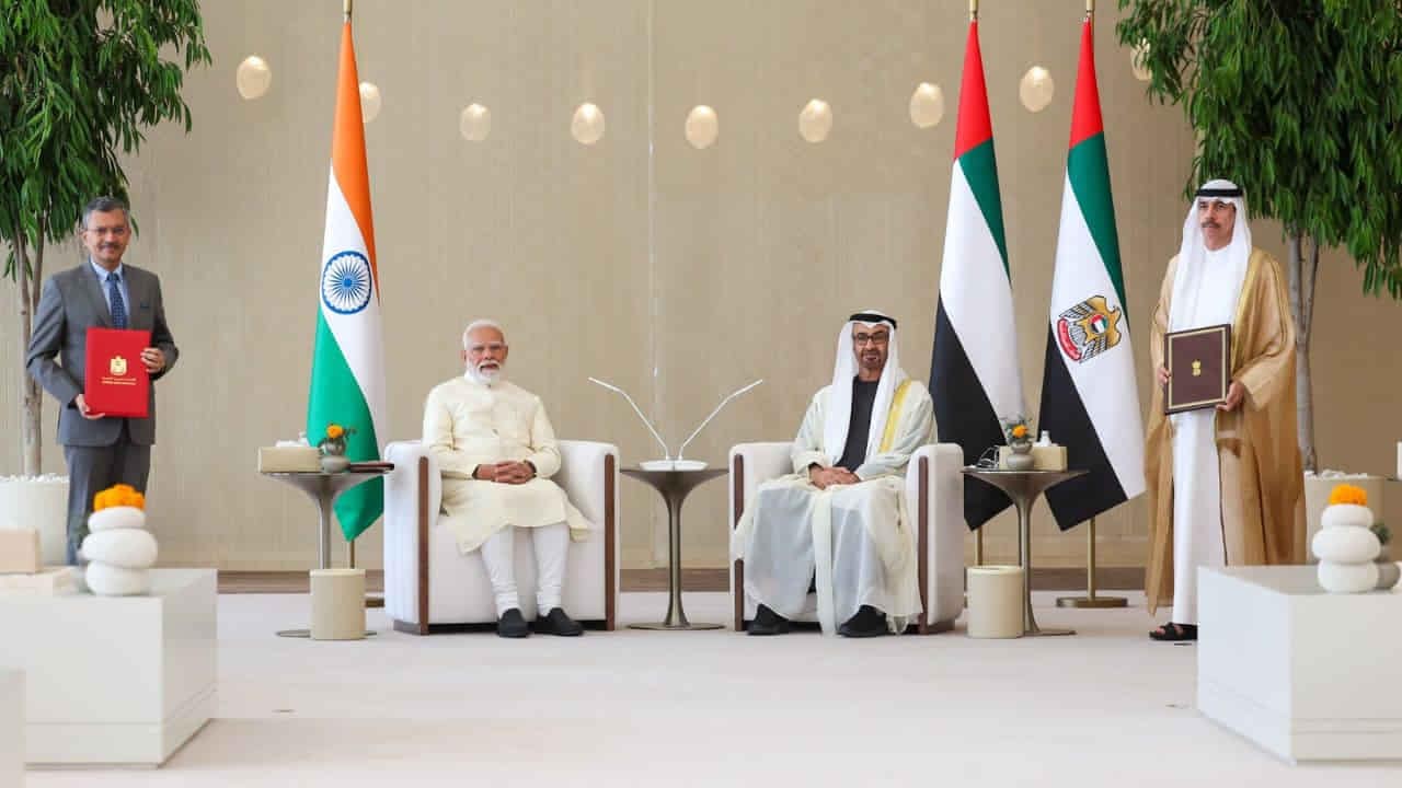 भारत-यूएई मिलकर बनाएंगे ड्रोन, मिसाइल और AI वेपंस! हैदराबाद में बनेंगी विदेशी स्नाइपर राइफल 1 India-UAE Defence Partnership
